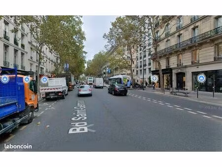 boutique 66 m² paris