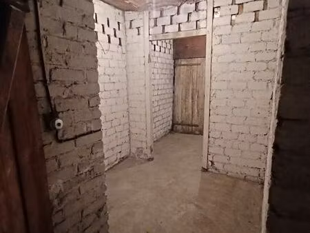 cave 9.3 m2 à louer 75008 paris