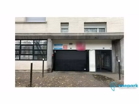 parking/box 12 m² paris 13