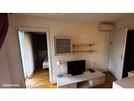 location t2 à divonne