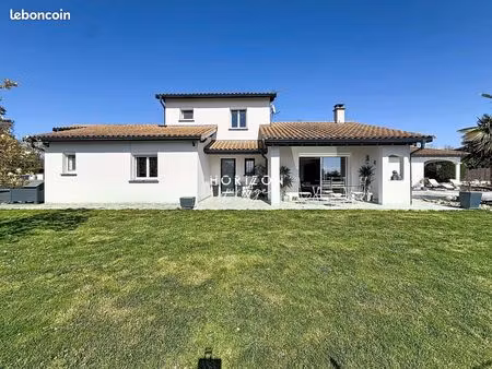 villa 7 pièces 189 m²