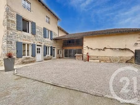 ferme 7 pièces 390 m²