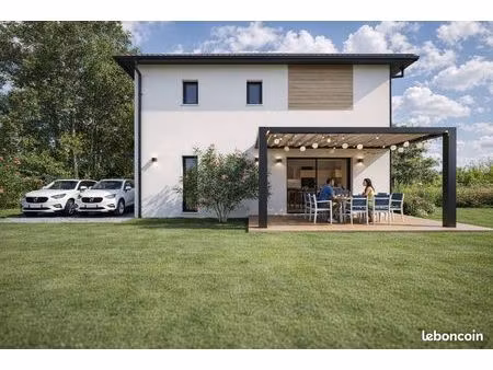 maison 4 pièces  95m2 plus garage de 17m2 sur terrain plat