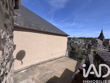 maison de village à ambrières-les-vallées (53300)
