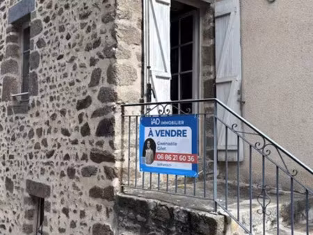 maison de village à ambrières-les-vallées (53300)