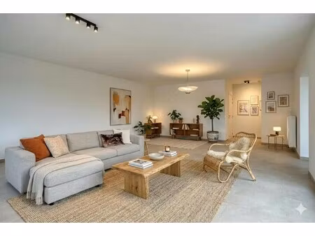 ruim nieuwbouwappartement te koop in emelgem  izegem