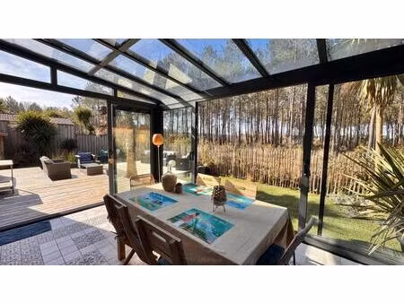 exceptionnel avec jardin  jacuzzi et vue forêt !!!