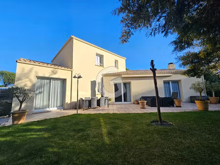 maison 4 pièces - 158 m² - a vendre a la tranche sur mer