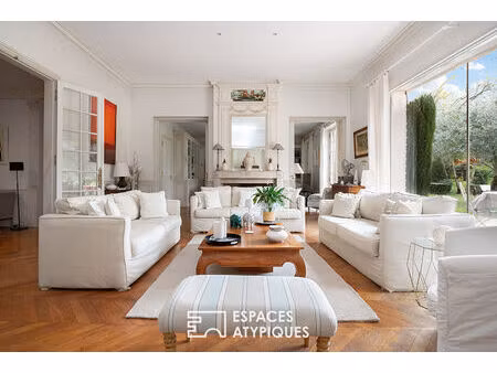 villa 'riviera' de plain-pied donnant sur la montagne noire