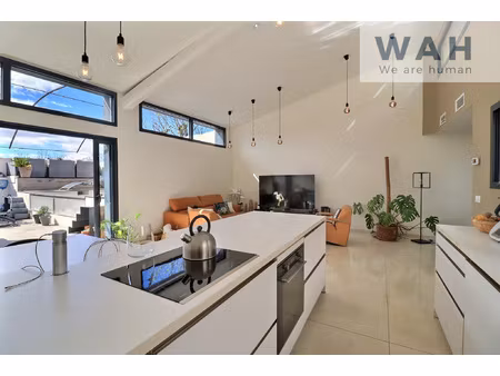 maison en r+1 - piscine - rooftop - 5 pieces - marsillargues