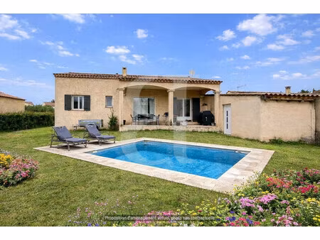 villa de plain pied à saint etienne du grès - exclusivité