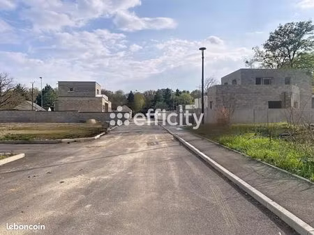 terrain 750 m² villemandeur