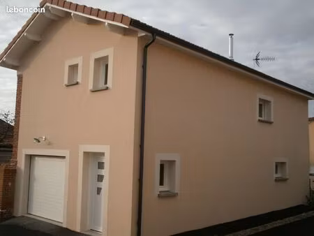 maison 2 chambres 85 m2 a 5mm de brioude/43100