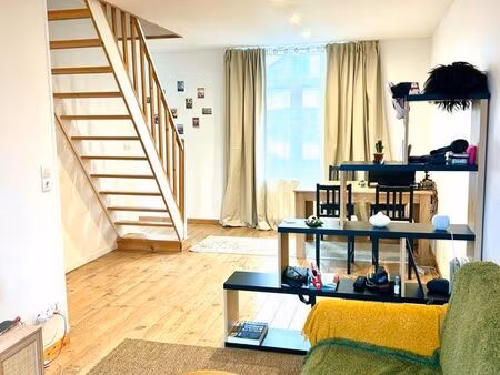 duplex atypique t2 bis de 76m2 à lille