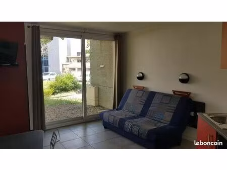 studio meublé 21 m² - proche futuroscope et commerces