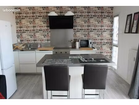 loué t2 meublé quartier sacré coeur