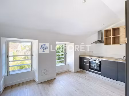location appartement 2 pièces à parthenay (79200) : à louer 2 pièces / 28m² parthenay