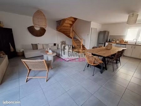 villa 4 pièces 87 m²