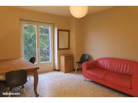 loue f2 centre sombernon