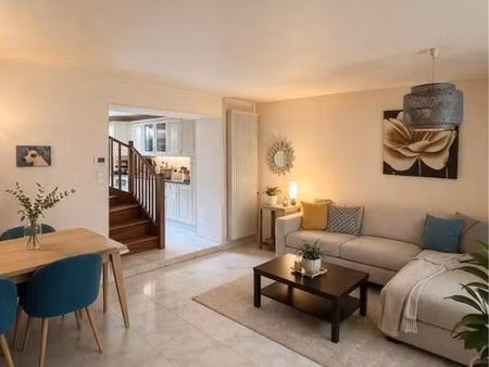 maison centre saint genis laval