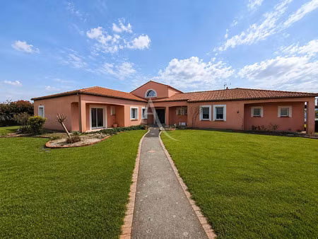 vente maison à saint-andré-goule-d'oie (85250) : à vendre / 315m² saint-andré-goule-d'oie