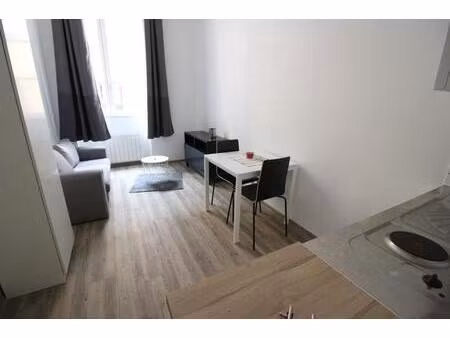 studio meublé croix rousse 18m²