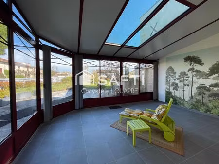 grande maison plain pied 307m²   à finir de rénover  5 chambres et dépendances