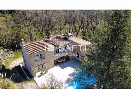propriété avec deux habitations  piscine et cadre naturel à fayence
