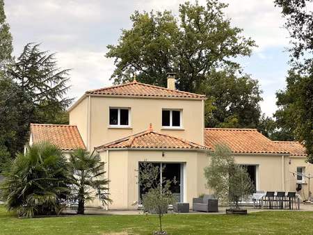 le cellier - spacieuse maison récente - 4 chambres