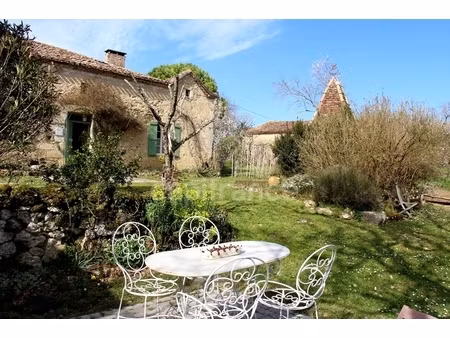 charmante propriété rurale à vendre  dans un cadre bucolique et romantique  proche de sain