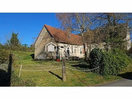 maison à finir de restaurer selon vos envie!