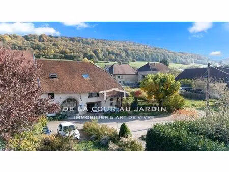 demeure de charme au cœur du vignoble jurassien