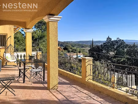 maison 6 pièces avec piscine et vue dégagée