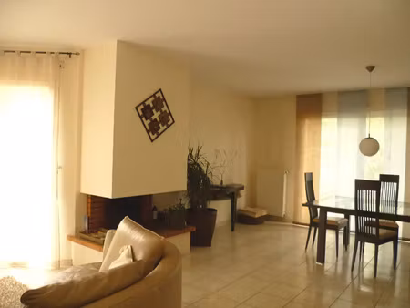 location maison à acigné (35690) : à louer / 143m² acigné