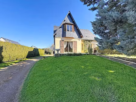 maison familiale avec grand terrain centre de doué-la-fontaine