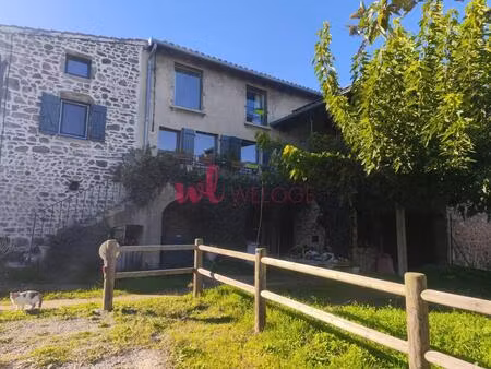 maison pleine de charme dans un environnemment paisible