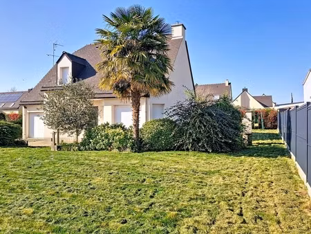 maison t6 de 106 m2 - avec jardin sans vis a vis de 692 m2 et garage - 35310 cintre / 3516