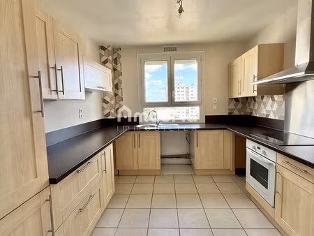 appartement t3 - parking + balcon / olivet