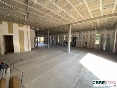 location bureau bidart 151 m²