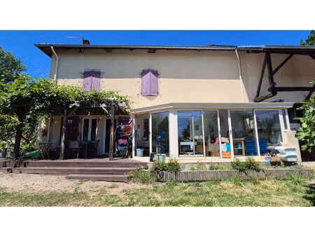 vente maison 6 pièces  135.70m²  bévenais