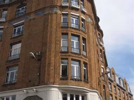location bureau lille 82 m²