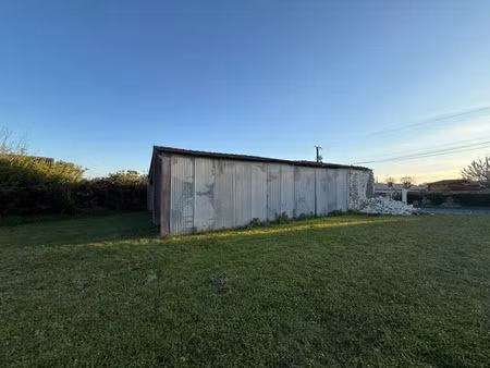 vente ferme 2 pièces 200 m² à meschers-sur-gironde (17132)  85 000 €