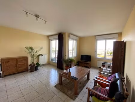 location appartement 3 pièces 66m² bron 69500