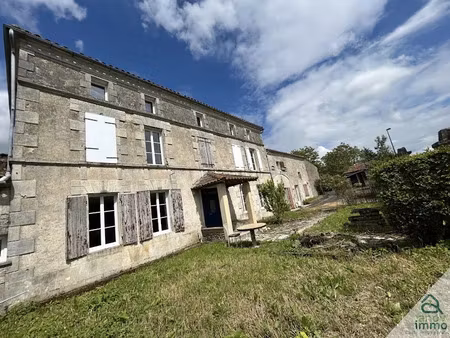 vente maison 10 pièces 245 m² à verdille (16140)  162 000 €