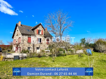 ensemble maison t6 et gîte indépendant t3.