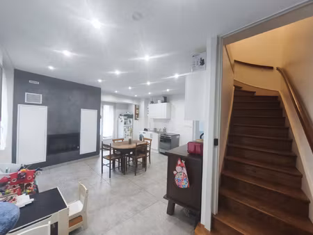 jolie maison de ville