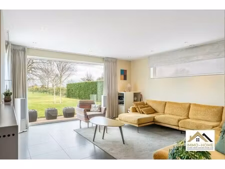 ruime knappe vrijstaande woning met landelijk uitzicht!