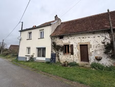 maison de campagne avec maison d'amis attenante  terrain et enclos