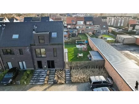 welgelegen bouwgrond voor hob met z-georiënteerde tuin