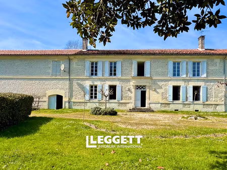 maison 10 pièce(s)  saint-martial-sur-né